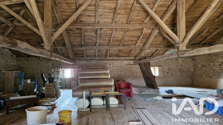 Ma-Cabane - Vente Maison Savigné, 86 m²