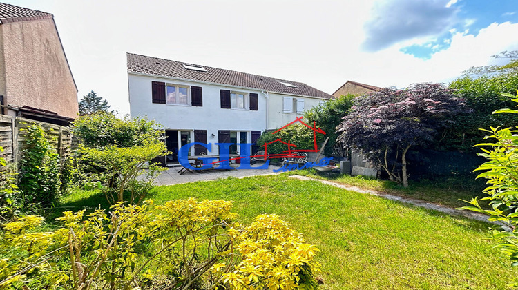 Ma-Cabane - Vente Maison SAVIGNY-LE-TEMPLE, 85 m²