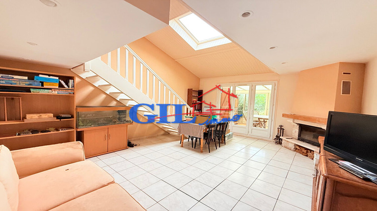 Ma-Cabane - Vente Maison SAVIGNY-LE-TEMPLE, 91 m²