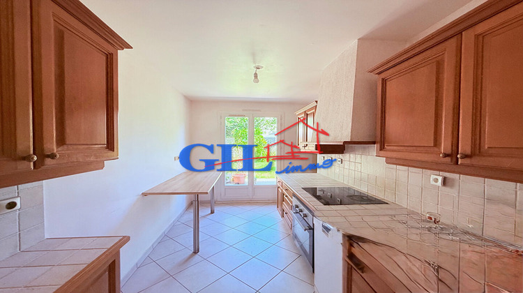 Ma-Cabane - Vente Maison SAVIGNY-LE-TEMPLE, 90 m²