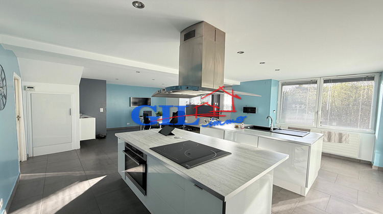 Ma-Cabane - Vente Maison SAVIGNY-LE-TEMPLE, 220 m²