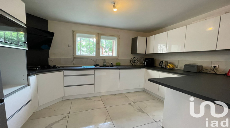 Ma-Cabane - Vente Maison Savigny-le-Temple, 93 m²