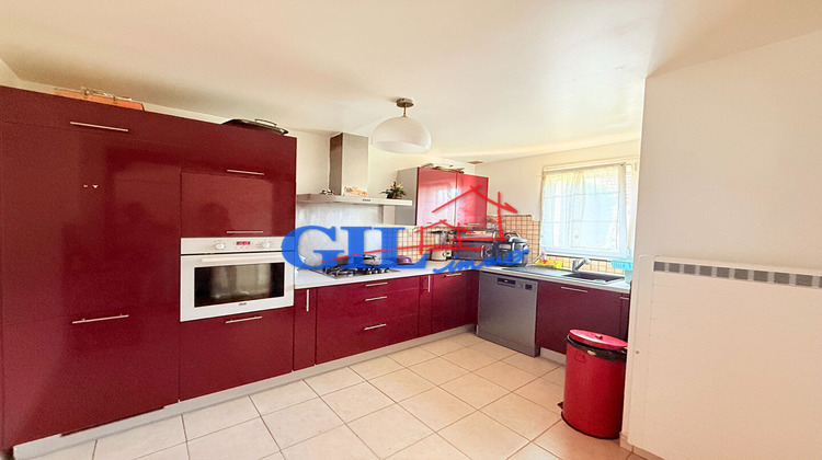 Ma-Cabane - Vente Maison SAVIGNY-LE-TEMPLE, 90 m²