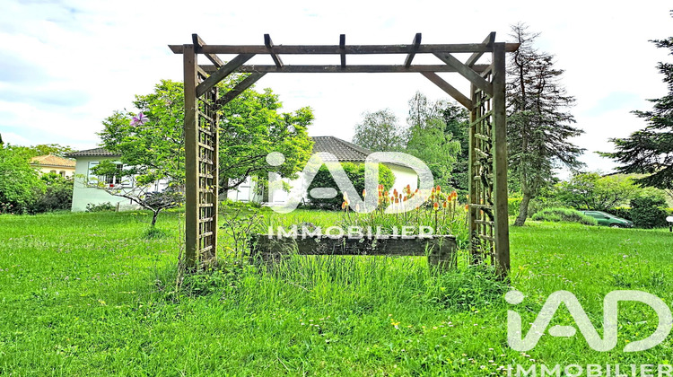 Ma-Cabane - Vente Maison Savigny-Lévescault, 126 m²