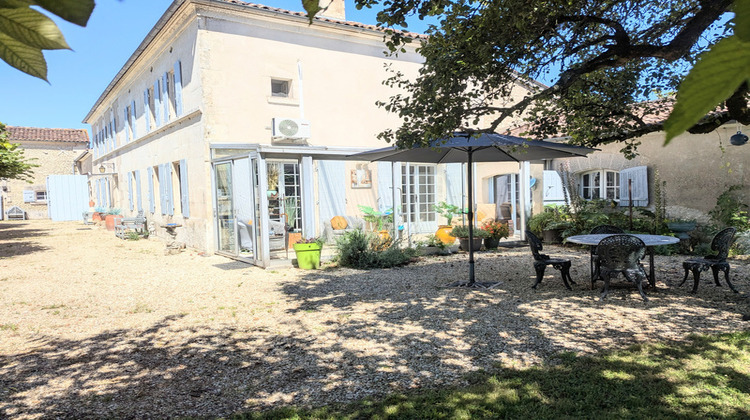 Ma-Cabane - Vente Maison SEGONZAC, 224 m²