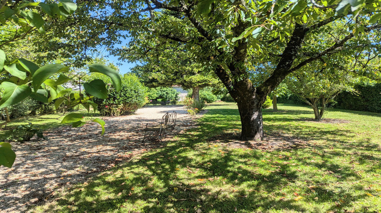 Ma-Cabane - Vente Maison SEGONZAC, 224 m²