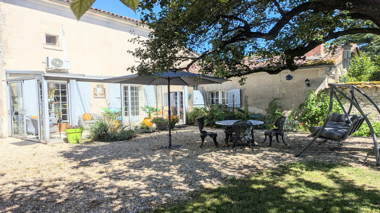 Ma-Cabane - Vente Maison SEGONZAC, 224 m²