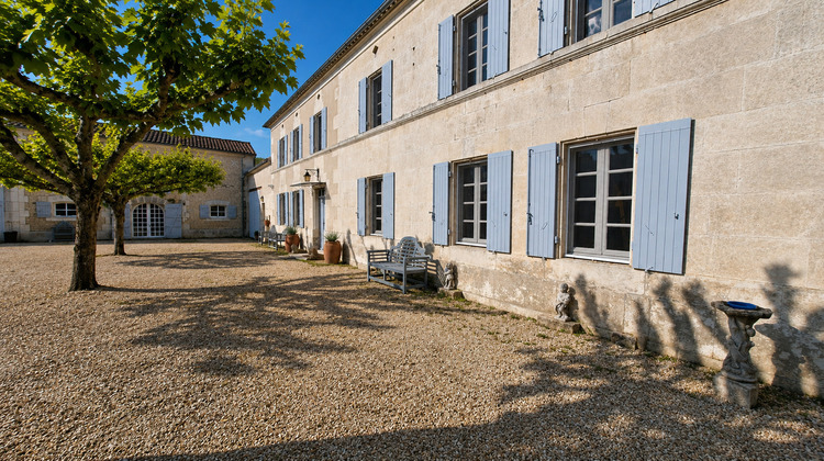 Ma-Cabane - Vente Maison SEGONZAC, 224 m²