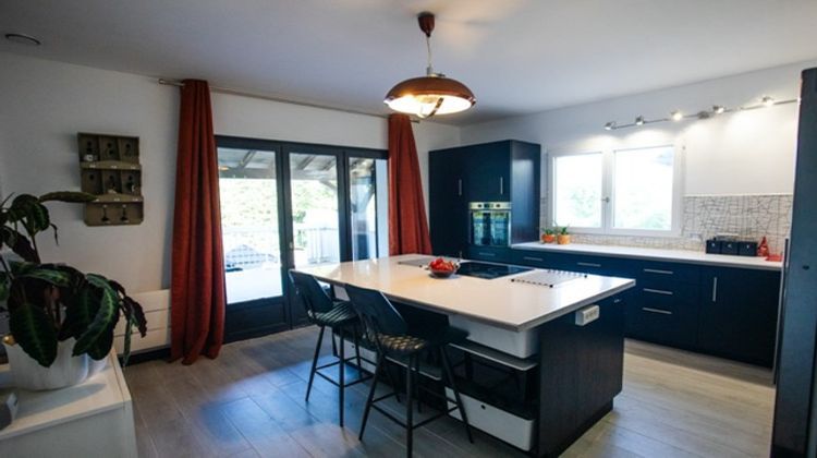 Ma-Cabane - Vente Maison Seilhac, 243 m²