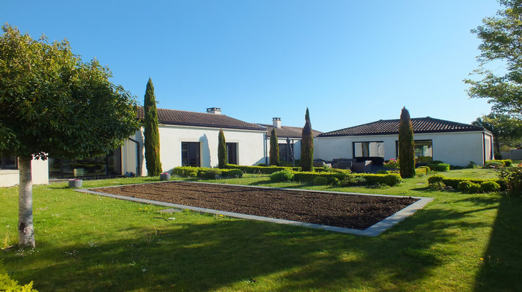 Ma-Cabane - Vente Maison SEMUR EN AUXOIS, 730 m²