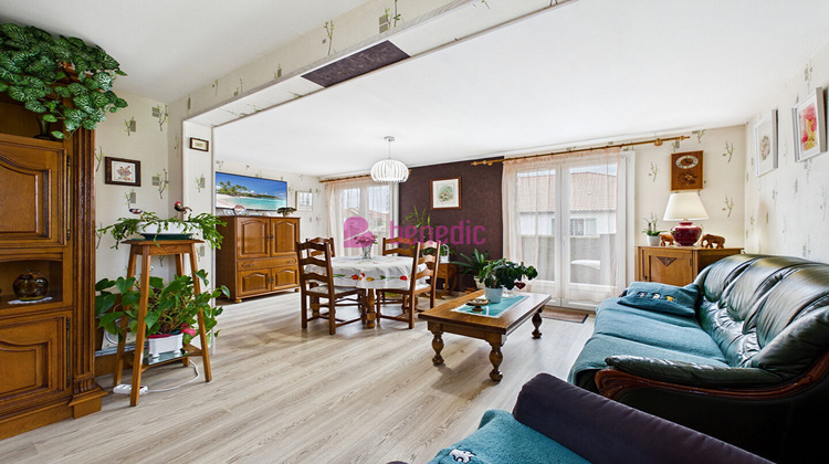 Ma-Cabane - Vente Maison SERVIGNY-LES-SAINTE-BARBE, 96 m²