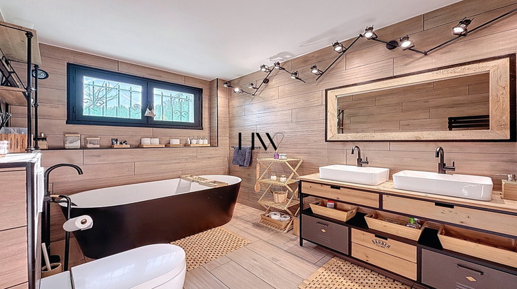 Ma-Cabane - Vente Maison SEVRIER, 176 m²