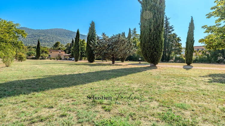 Ma-Cabane - Vente Maison SIGNES, 211 m²