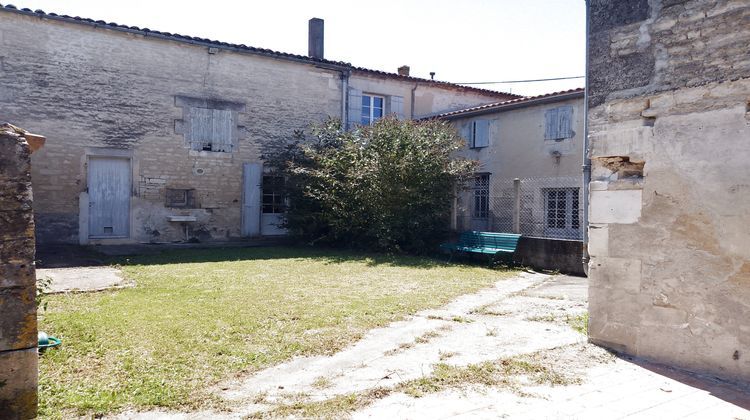 Ma-Cabane - Vente Maison Sigogne, 200 m²