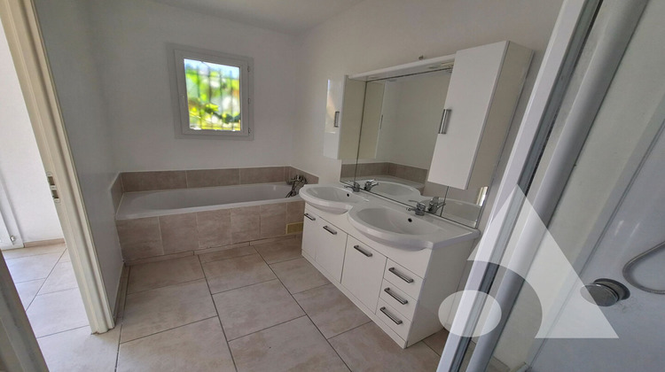 Ma-Cabane - Vente Maison SILLANS-LA-CASCADE, 88 m²