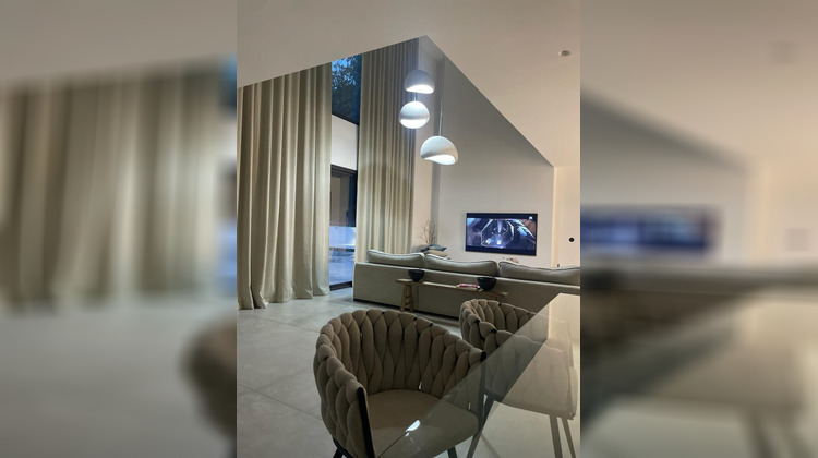 Ma-Cabane - Vente Maison SIMIANE-COLLONGUE, 223 m²