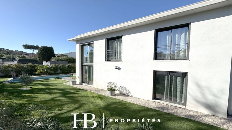 Ma-Cabane - Vente Maison SIX FOURS LES PLAGES, 120 m²