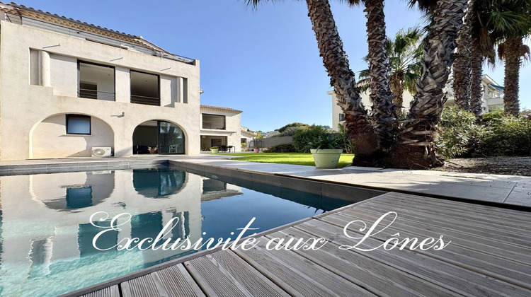 Ma-Cabane - Vente Maison SIX FOURS LES PLAGES, 320 m²