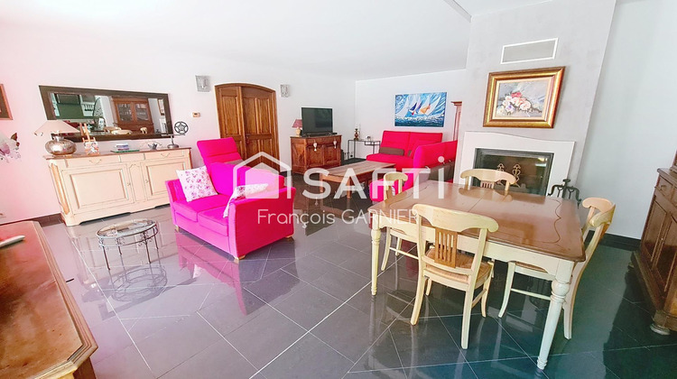 Ma-Cabane - Vente Maison Six-Fours-les-Plages, 194 m²