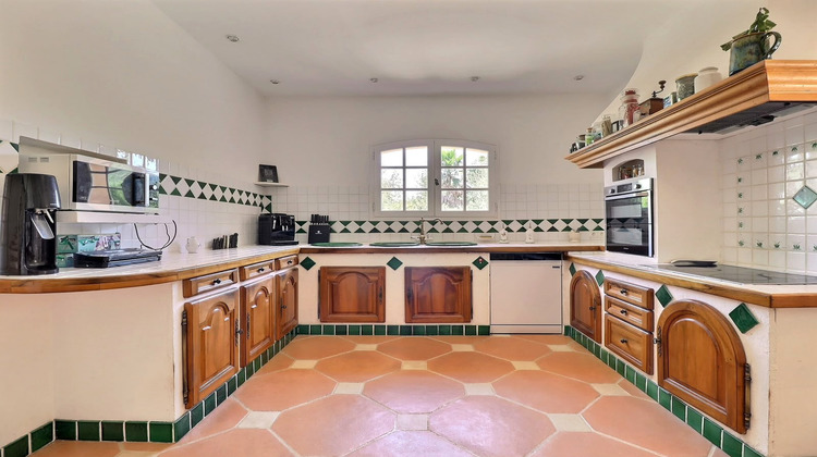Ma-Cabane - Vente Maison SOLLIES-VILLE, 213 m²