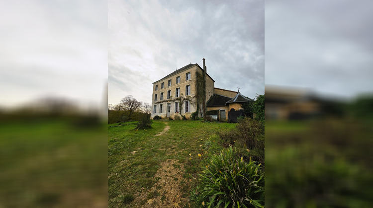 Ma-Cabane - Vente Maison Sommieres-du-Clain, 293 m²