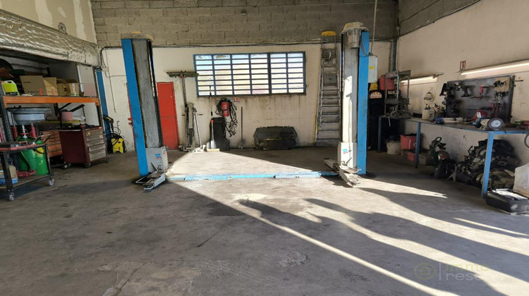 Ma-Cabane - Vente Maison SORGUES, 215 m²