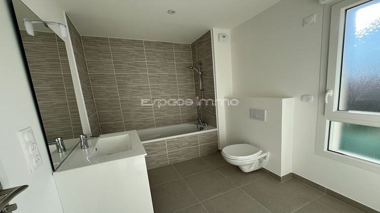Ma-Cabane - Vente Maison SOTTEVILLE-LES-ROUEN, 83 m²