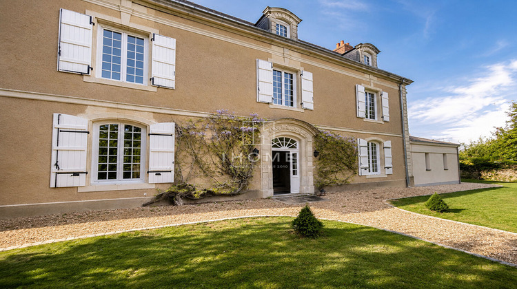 Ma-Cabane - Vente Maison SOULAIRE-ET-BOURG, 220 m²