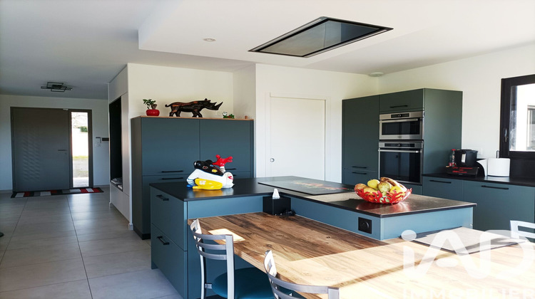 Ma-Cabane - Vente Maison Soulignonne, 230 m²