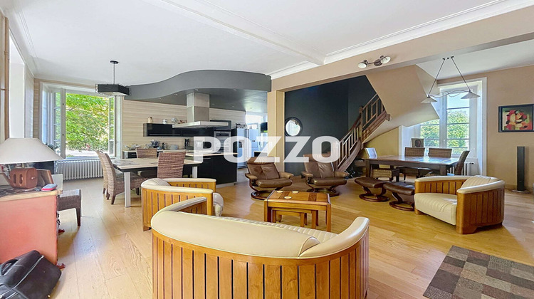 Ma-Cabane - Vente Maison SOURDEVAL, 196 m²