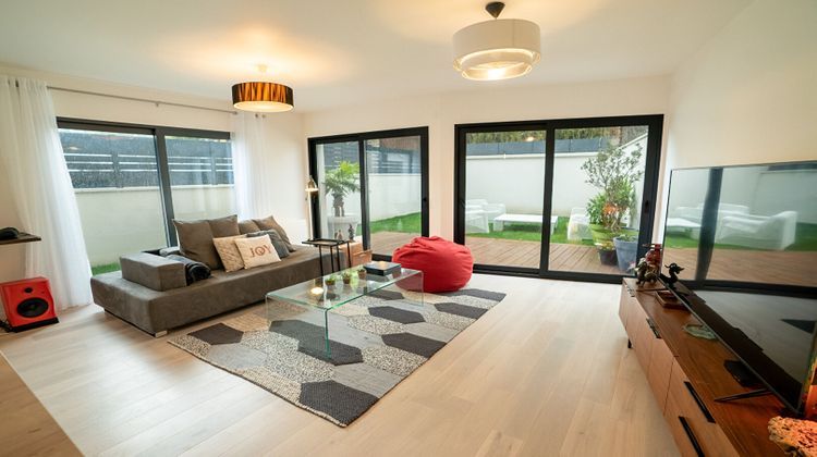 Ma-Cabane - Vente Maison SURESNES, 147 m²