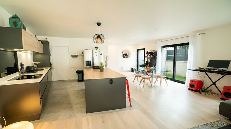 Ma-Cabane - Vente Maison SURESNES, 147 m²