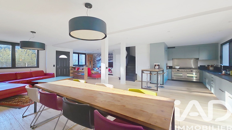 Ma-Cabane - Vente Maison Suresnes, 180 m²