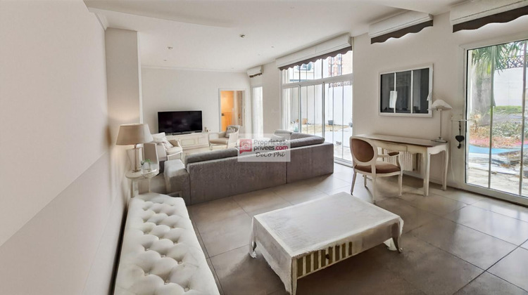 Ma-Cabane - Vente Maison SURESNES, 250 m²