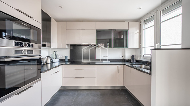 Ma-Cabane - Vente Maison SURESNES, 75 m²