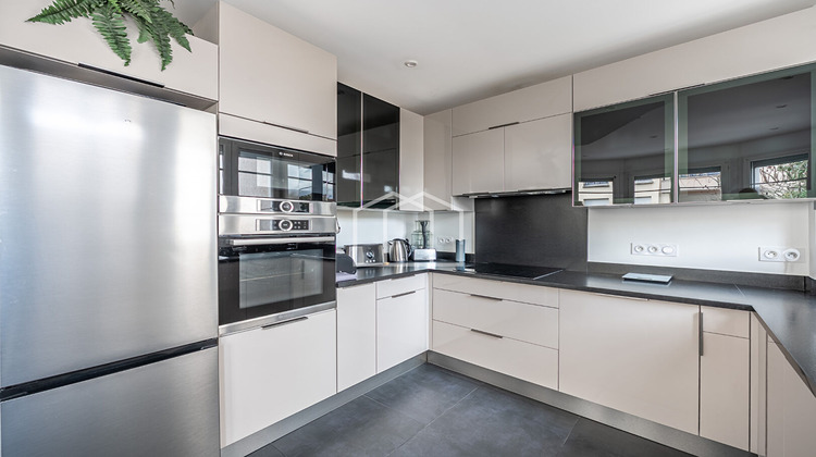 Ma-Cabane - Vente Maison SURESNES, 75 m²