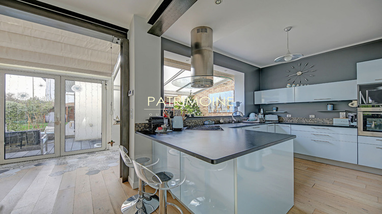 Ma-Cabane - Vente Maison SURESNES, 155 m²