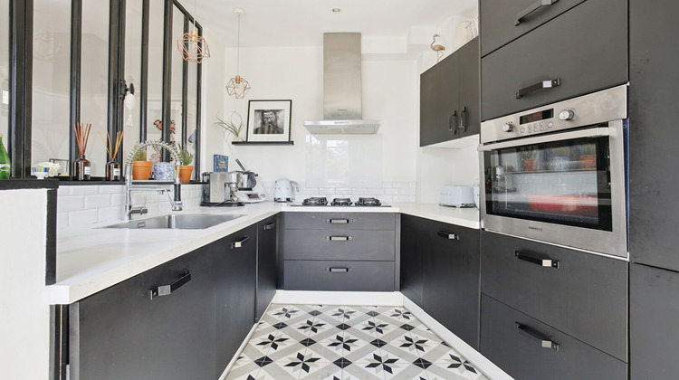 Ma-Cabane - Vente Maison SURESNES, 110 m²