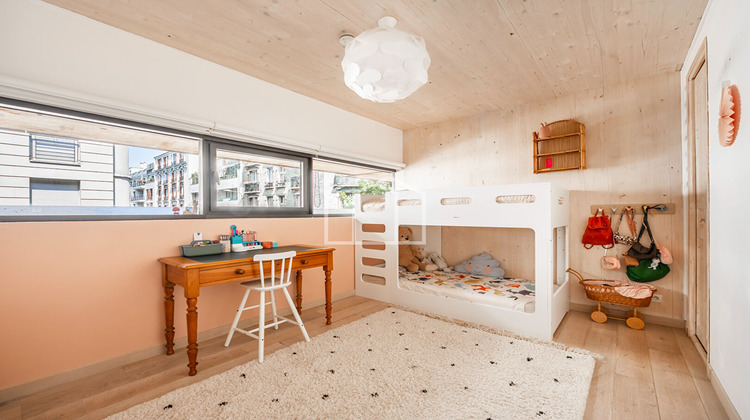 Ma-Cabane - Vente Maison SURESNES, 164 m²