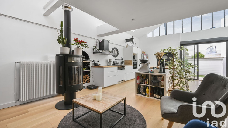 Ma-Cabane - Vente Maison Suresnes, 230 m²