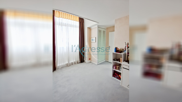 Ma-Cabane - Vente Maison SURESNES, 135 m²