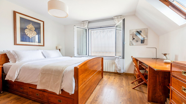 Ma-Cabane - Vente Maison SURESNES, 172 m²