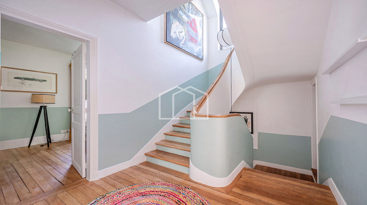 Ma-Cabane - Vente Maison SURESNES, 240 m²
