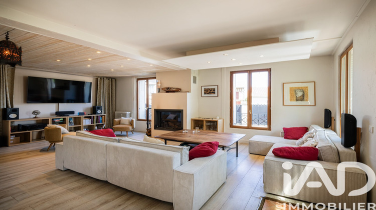Ma-Cabane - Vente Maison Suresnes, 201 m²