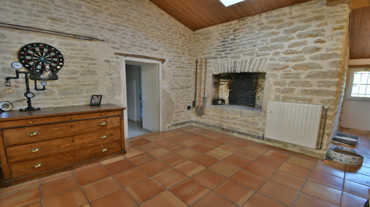 Ma-Cabane - Vente Maison SURGERES, 280 m²