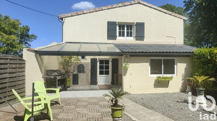 Ma-Cabane - Vente Maison Surgères, 155 m²