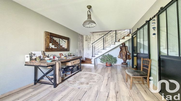 Ma-Cabane - Vente Maison Surgères, 151 m²