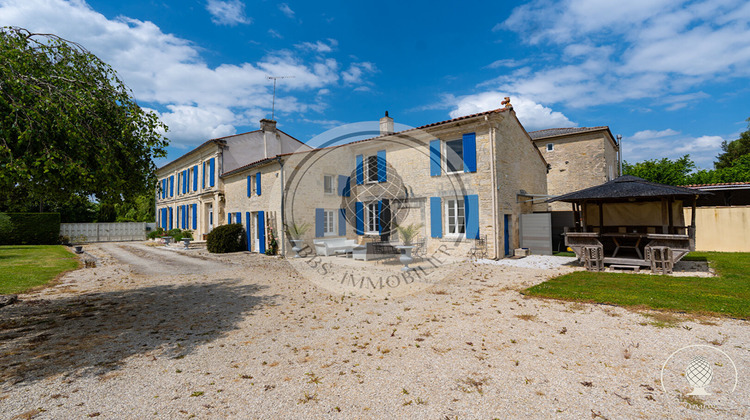 Ma-Cabane - Vente Maison SURGERES, 310 m²