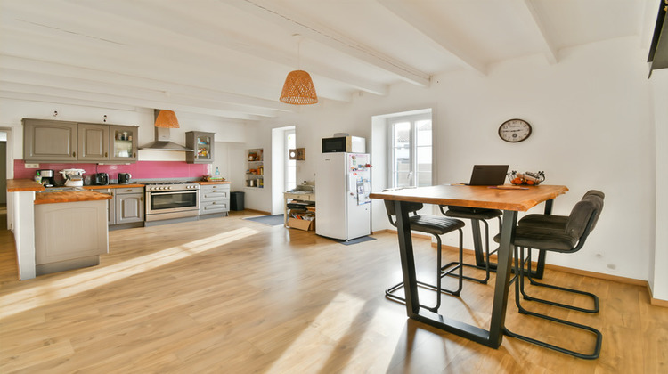 Ma-Cabane - Vente Maison SURGERES, 244 m²
