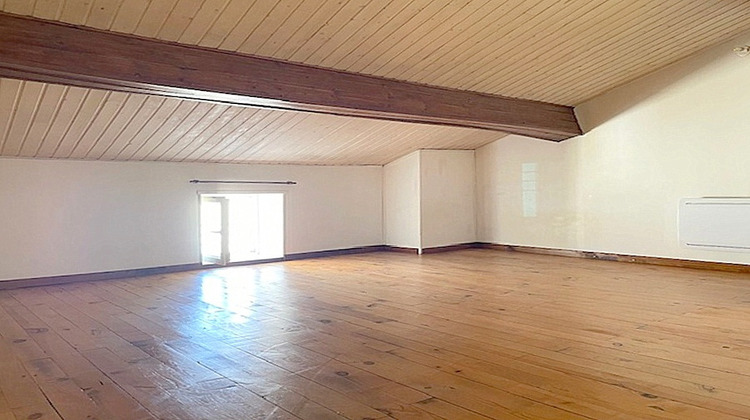 Ma-Cabane - Vente Maison SURGERES, 75 m²